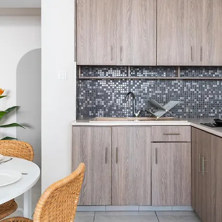 Apartment Daze 1-br By Finikoudes *