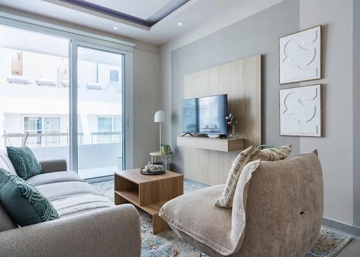 Daze 1-br By Finikoudes Apartamento