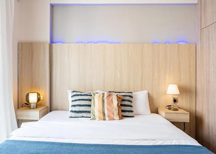 Daze 1-br By Finikoudes Larnaca