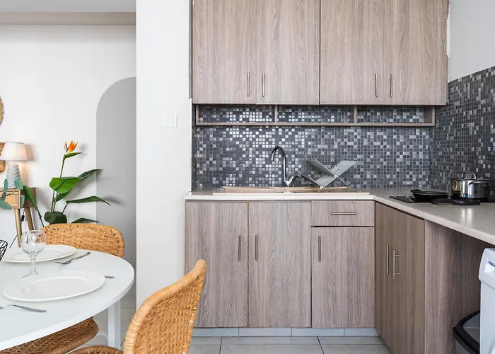 Apartment Daze 1-br By Finikoudes *