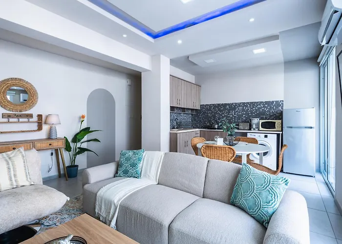 Daze 1-br By Finikoudes * Larnaca